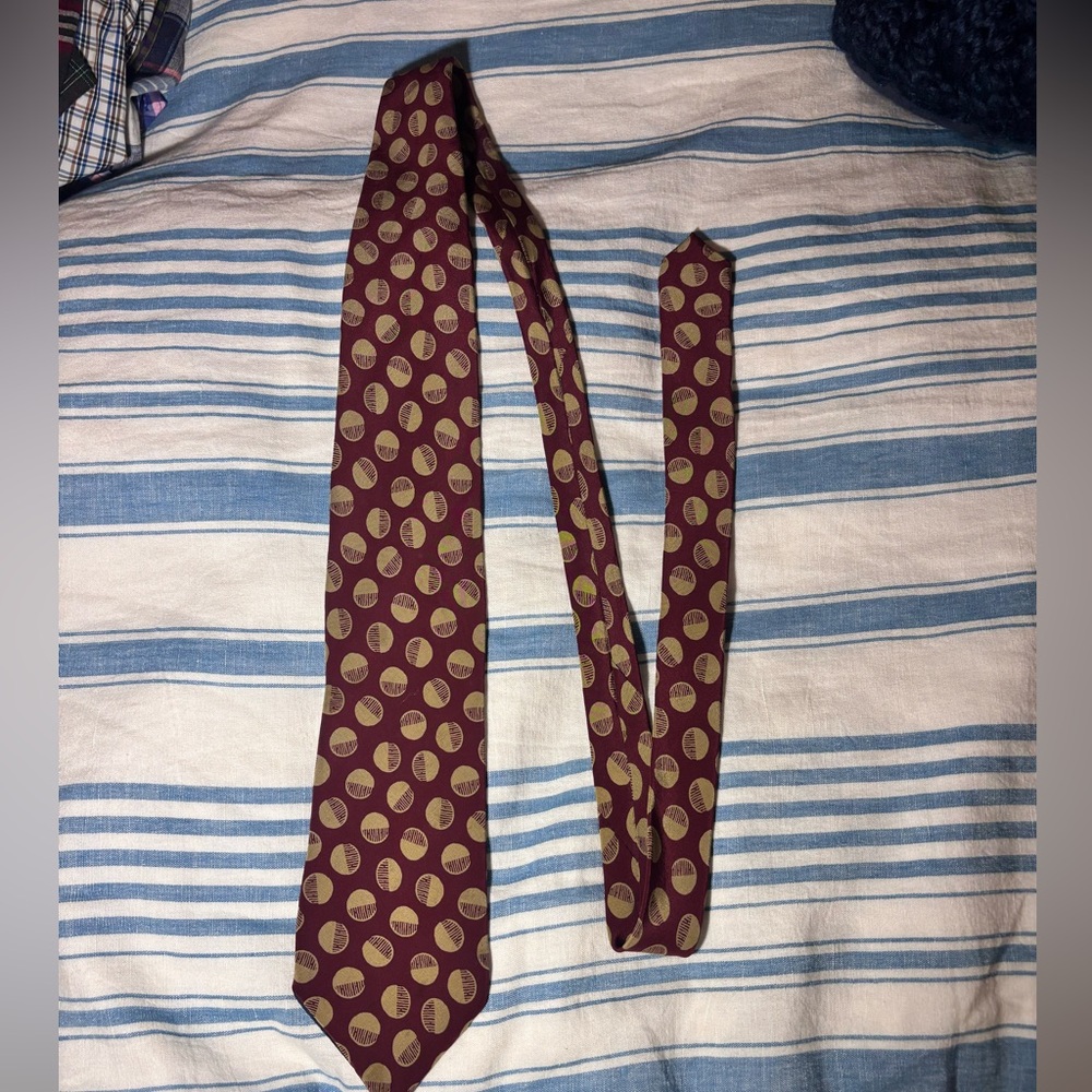 Maroon Tie with Gold Circle Pattern